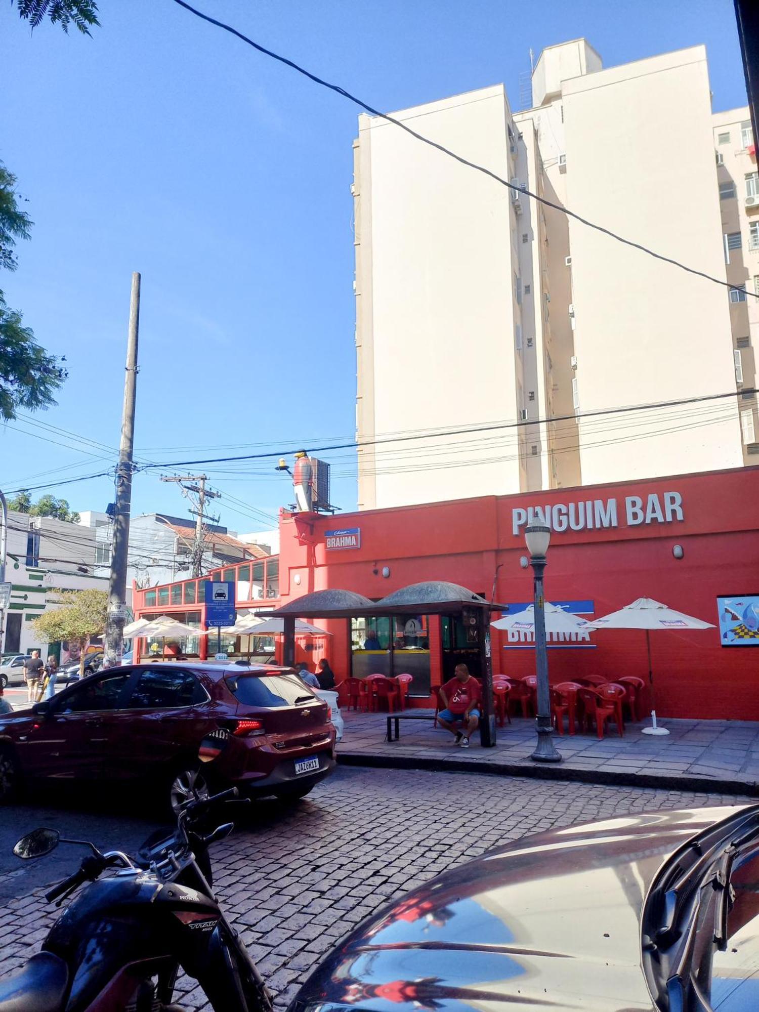 Estilo E Conforto No Bairro Vibrante De Poa